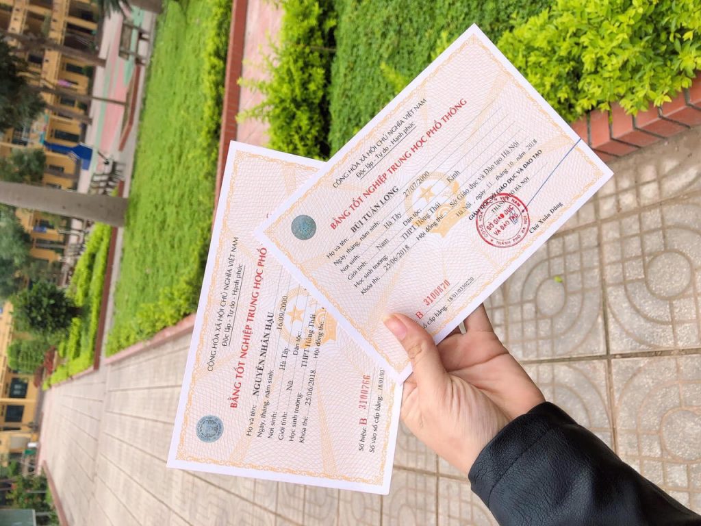 Hướng Dẫn Làm Bằng Cấp 3 Nhanh Chóng 2025